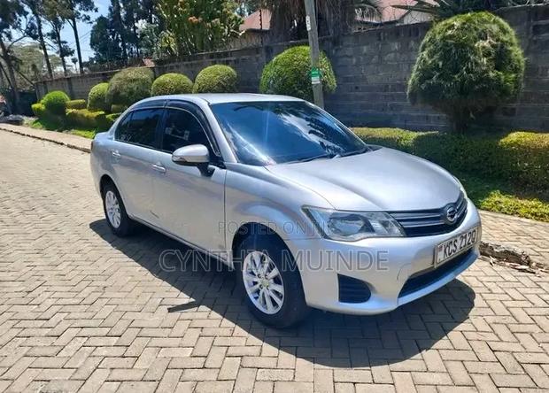 Toyota Axio 2012 Silver