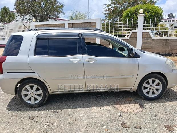 Toyota Raum 1.5 FWD 2003 Silver