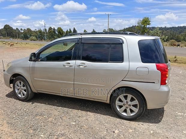 Toyota Raum 1.5 FWD 2003 Silver