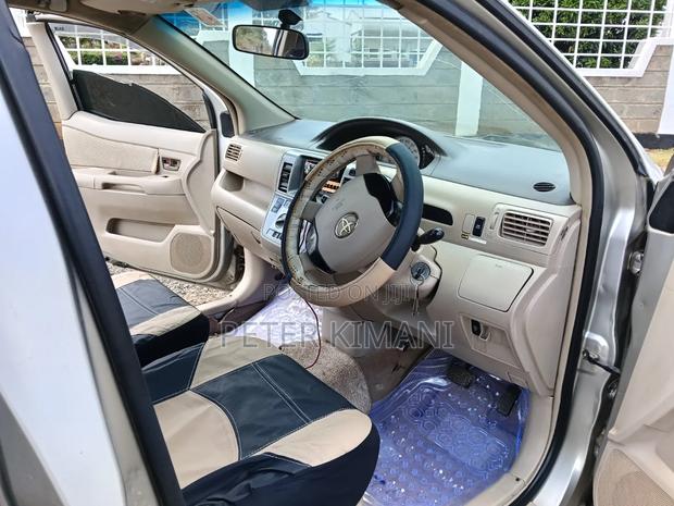 Toyota Raum 1.5 FWD 2003 Silver