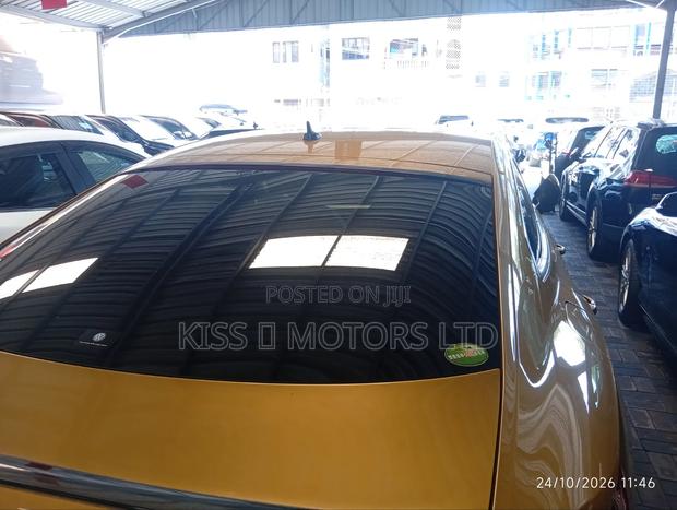 Volkswagen Arteon 2.0T SEL R-Line w/20 FWD 2019 Gold