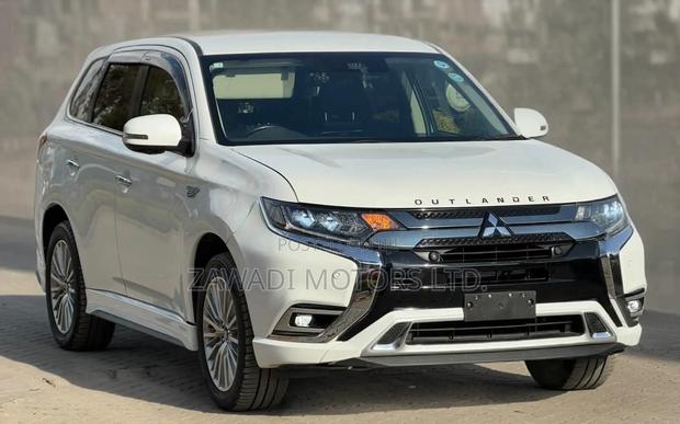 Mitsubishi Outlander 2.4 PHEV AWD 2019 White
