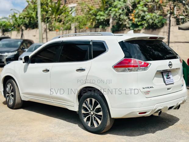 Nissan X-Trail 2.0 Petrol FWD 2016 White