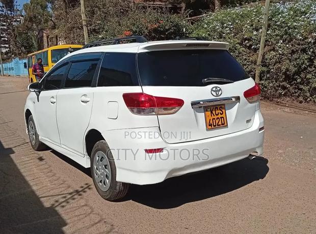 Toyota Wish 2012 White