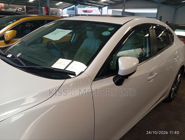 Mazda Axela 2017 White