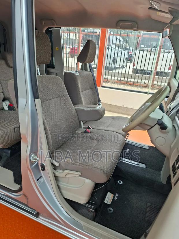 Daihatsu Tanto 2019 Silver