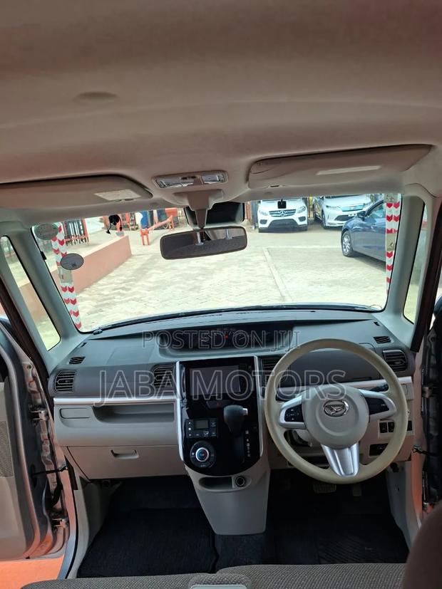 Daihatsu Tanto 2019 Silver