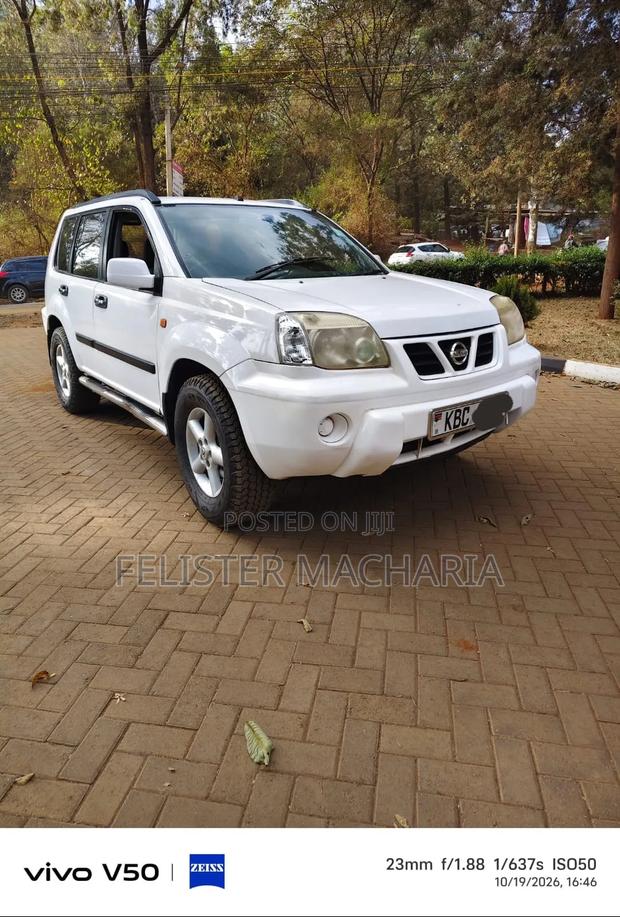 Nissan X-Trail 2003 White