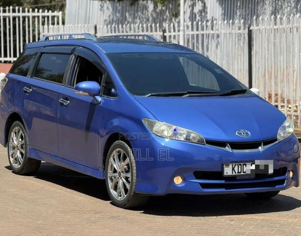 Toyota Wish 2014 Blue