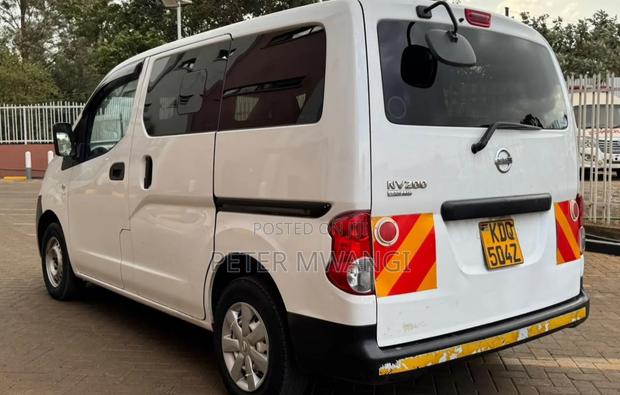 Nissan NV200 2018 White