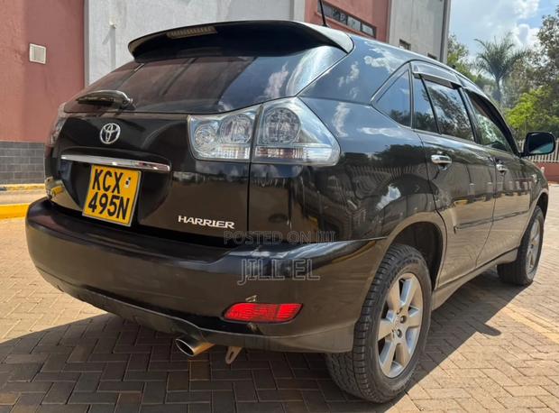 Toyota Harrier 240G 2012 Black