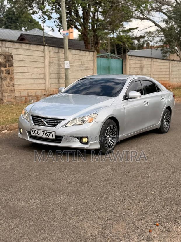 Toyota Mark X 2010 Silver