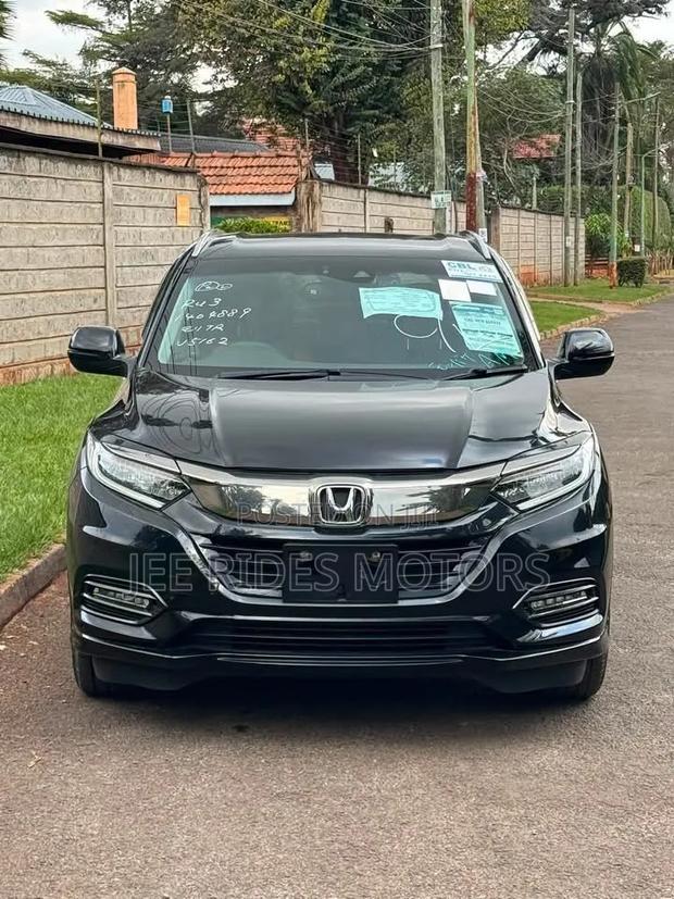 Honda Vezel 2020 Matt Black