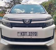 Toyota Noah 2017 White for sale