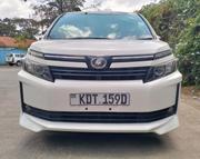 Toyota Noah 2017 White for sale
