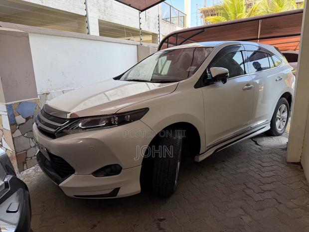Toyota Harrier 2016 White