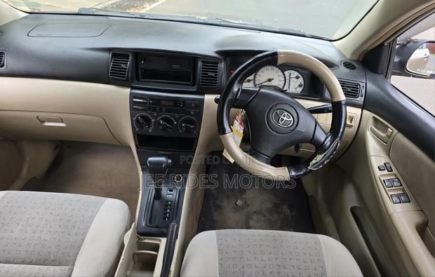Toyota Corolla RunX 2004 Gold
