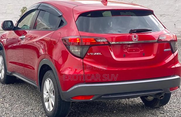 Honda Vezel 1.5 Hybrid 2WD 2019 Red