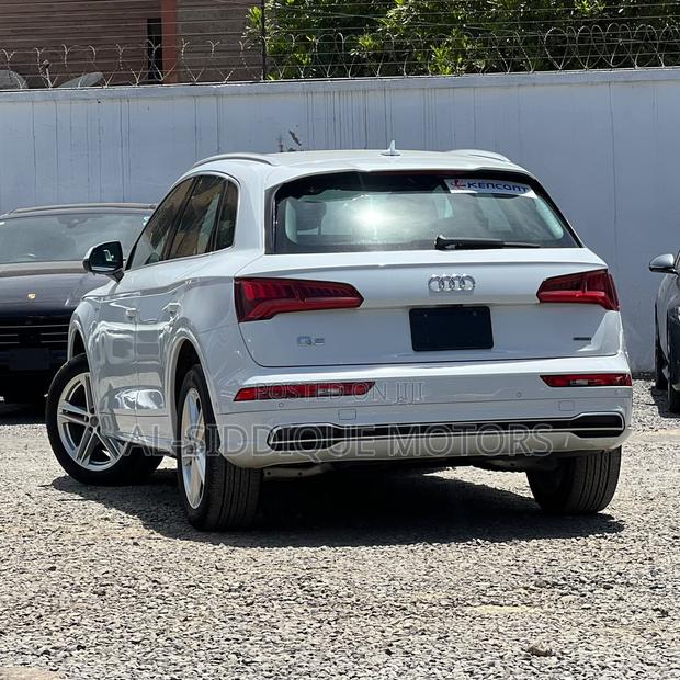 Audi Q5 2.0T Premium AWD quattro 2019 White