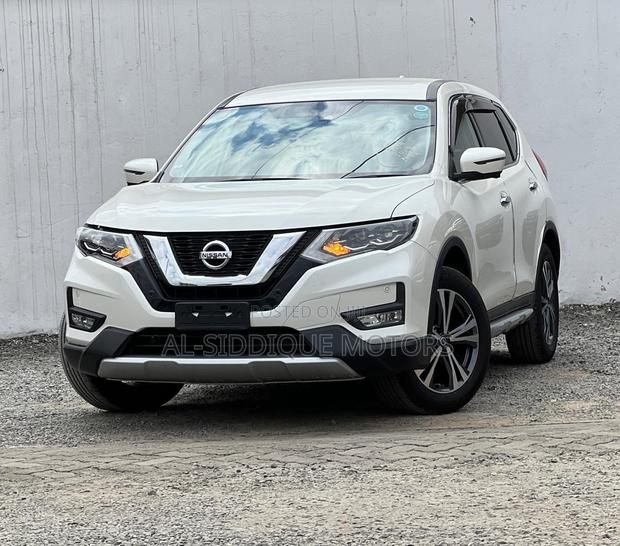 Nissan X-Trail 2.0 Petrol AWD 2019 White