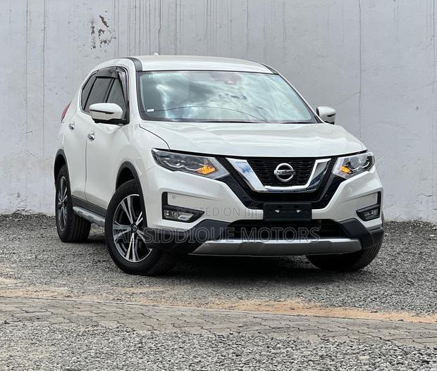 Nissan X-Trail 2.0 Petrol AWD 2019 White