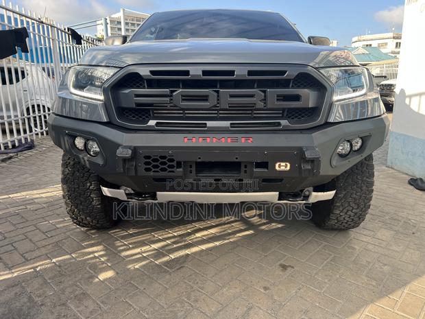 Ford Everest 2022 Gray