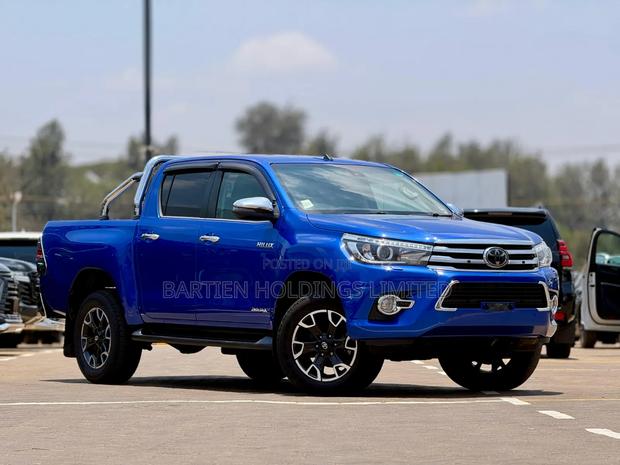 Toyota Hilux Revo Double Cab Deisel 2.4 AWD 2019 Blue