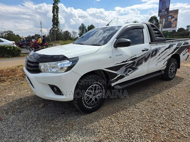 Toyota Hilux Revo Single Cab Deisel 2.4 RWD 2019 White