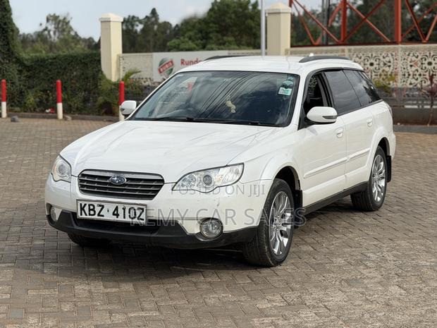 Subaru Outback 2004 White