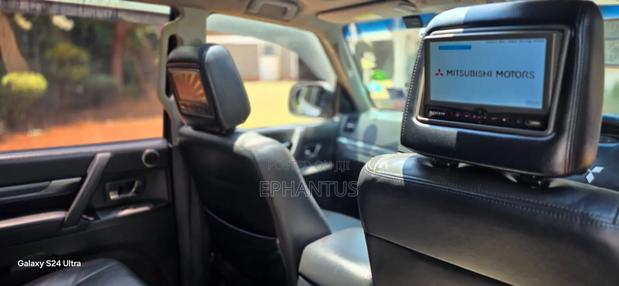 Mitsubishi Pajero 3.2 Di-Dc GLS 2010 Silver