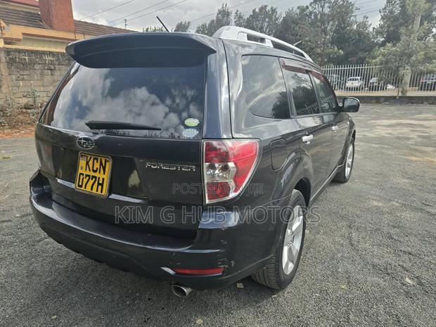Subaru Forester 2010 Black