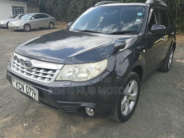 Subaru Forester 2010 Black