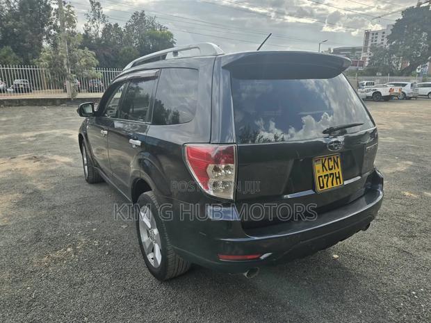 Subaru Forester 2010 Black