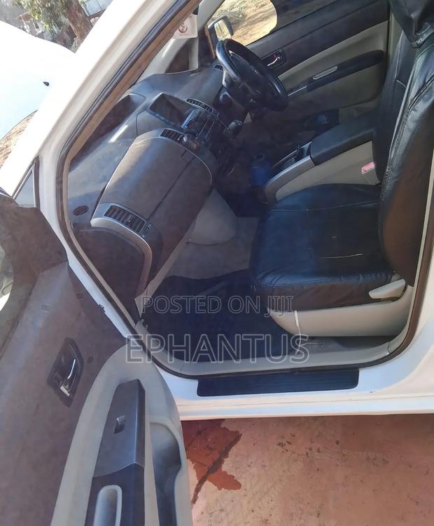 Toyota Prius Liftback 2009 White