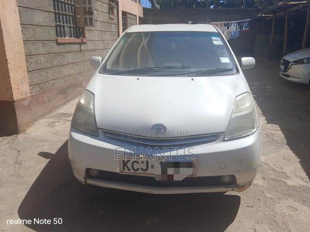 Toyota Prius Liftback 2009 White