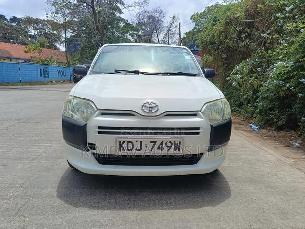 Toyota Probox 1.5 DX 2WD 2017 White