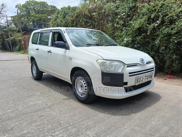 Toyota Probox 1.5 DX 2WD 2017 White