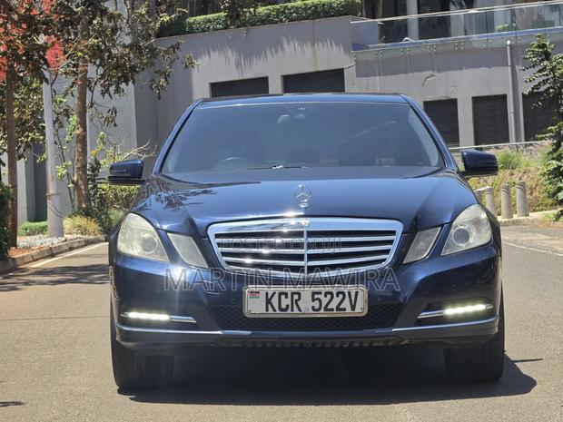 Mercedes-Benz E250 2012 Gray
