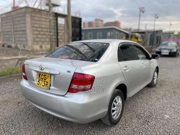 Toyota Axio 1.5 G 2WD 2009 Silver