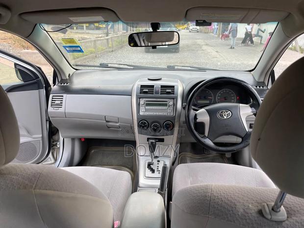 Toyota Axio 1.5 G 2WD 2009 Silver