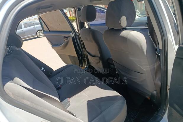 Toyota Corolla RunX 2005 Silver