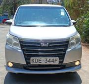 Toyota Noah 2015 Silver for sale