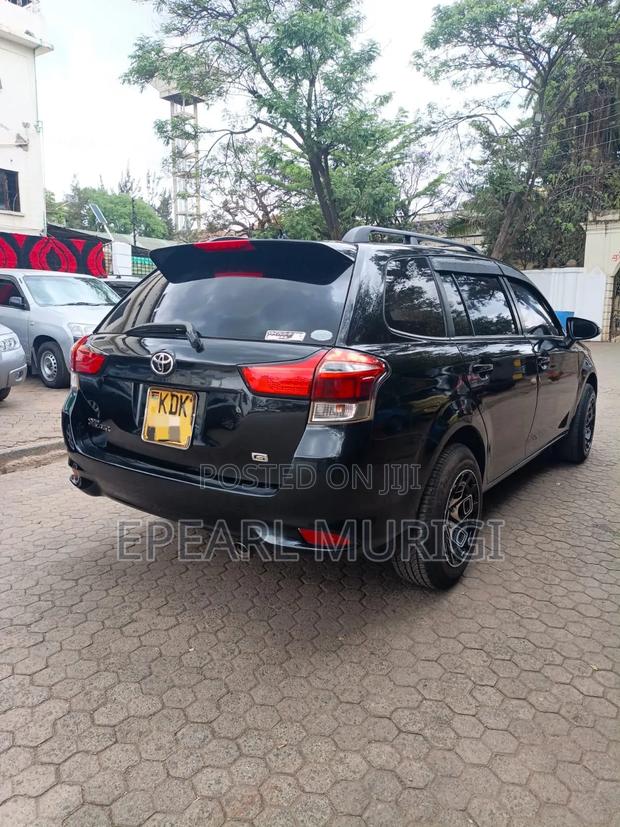 Toyota Corolla Fielder 1.5 Petrol FWD 2015 Black