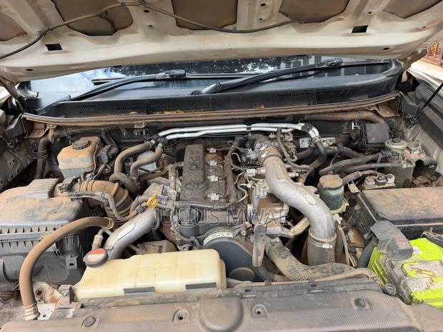 Toyota Land Cruiser Prado 2015 White