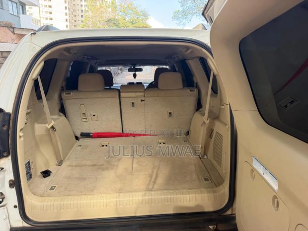 Toyota Land Cruiser Prado 2015 White