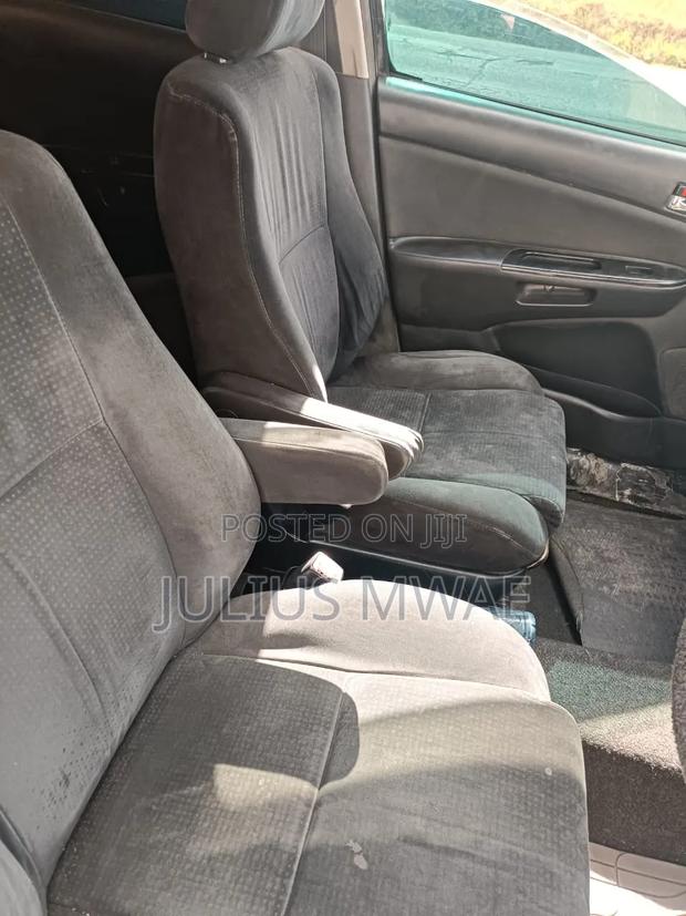 Toyota Wish 2009 Silver