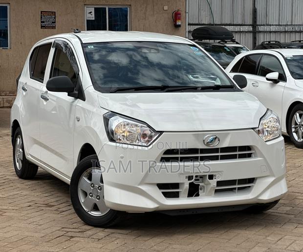 Daihatsu Mira 2019 Off white