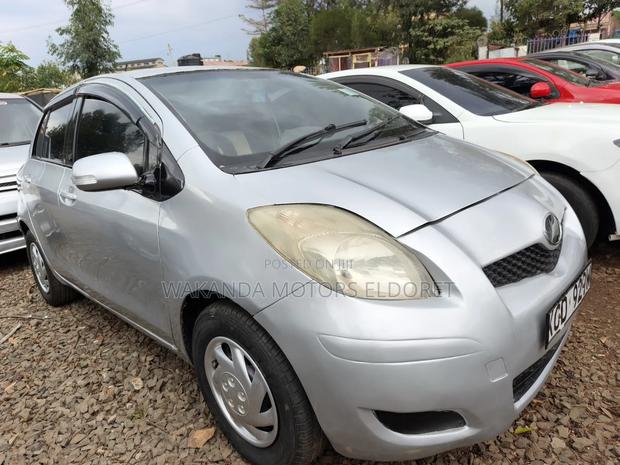 Toyota Vitz 1.3 FWD 5dr 2007 Silver