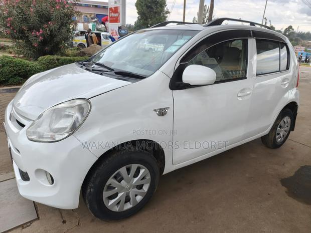 Toyota Passo 1.0 FWD 2013 White