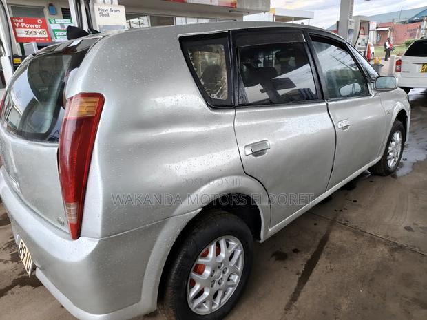 Toyota Opa 1.8 FWD 2004 Silver